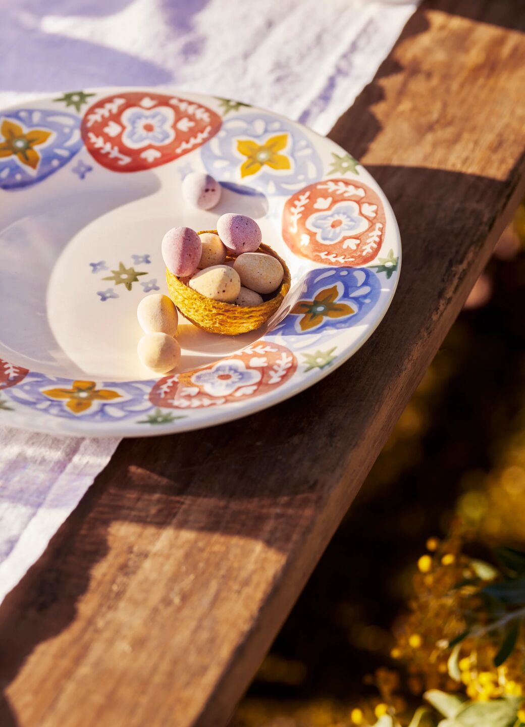 Egg Hunt Medium Dinner Plate, 8.5 Inch - Unique Handmade & Hand Decorated English Earthenware British-Made Pottery Plates | Emma Bridgewater