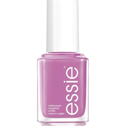 Essie Nail Polish 718 Suits You Swell, Lilac Purple Colour, High Shine And Coverage 13.5 ml